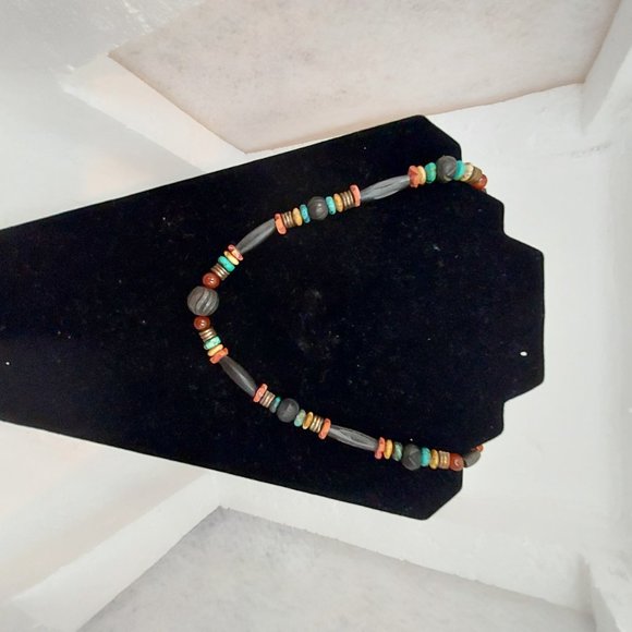 Turquoise & Beaded earring and Necklace Set - Picture 2 of 8